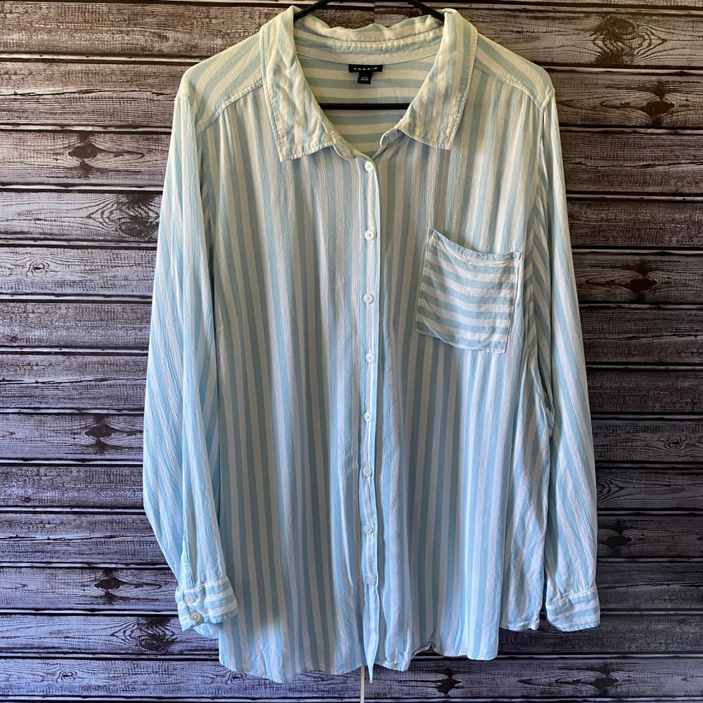 Torrid Women's Long-Sleeved Button-Down Top Size 4X Blue White Striped